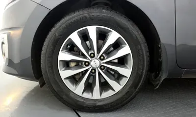 Kia Canival 2017, 170629 км, за 3835.4 USD