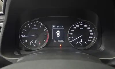 Hyundai Avante 2018, 123258 км, за 5907.84 USD - фото 8