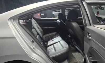 Hyundai Avante 2018, 123258 км, за 5907.84 USD - фото 13