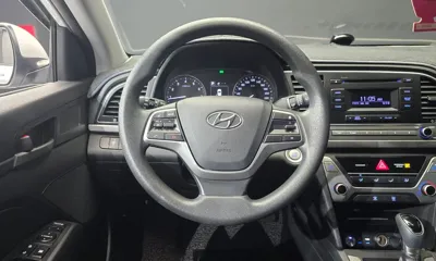 Hyundai Avante 2018, 123258 км, за 5907.84 USD - фото 14