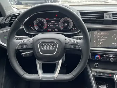 Audi Q3 2023, 17500 км, за 28006.72 USD - фото 15