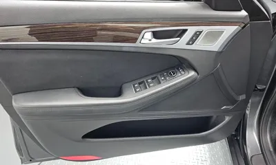 Genesis G80 2019, 93702 км, за 12555.31 USD - фото 24