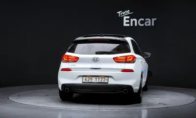 Hyundai i30 2017, 115137 км, за 8079.46 USD