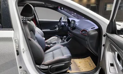 Hyundai i30 2017, 115137 км, за 8079.46 USD - фото 10