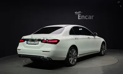 Mercedes-Benz E-Class 2023, 38946 км, за 31205.23 USD
