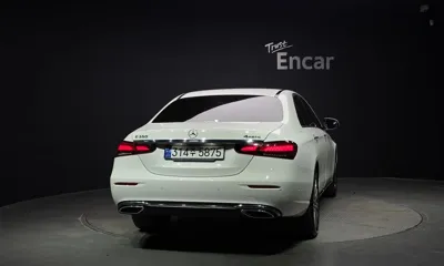 Mercedes-Benz E-Class 2023, 38946 км, за 31205.23 USD
