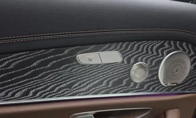 Mercedes-Benz E-Class 2023, 38946 км, за 31205.23 USD - фото 30