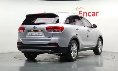 Kia Sorento 2016, 173448 км, за 6104.77 USD