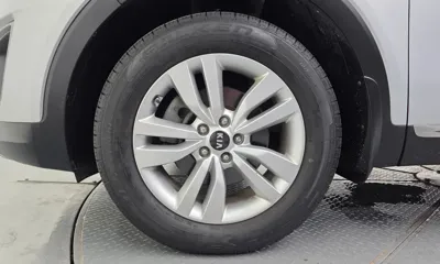Kia Sorento 2016, 173448 км, за 6104.77 USD