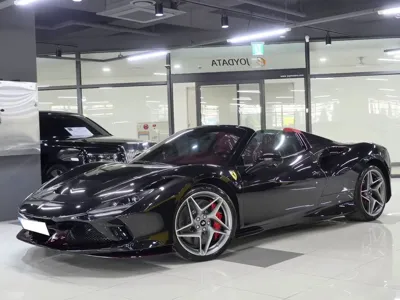 Ferrari F8 2022, 1900 км, за 315084.68 USD