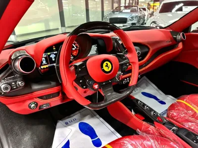 Ferrari F8 2022, 1900 км, за 315084.68 USD