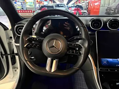Mercedes-Benz C-Class 2022, 68000 км, за 23137.27 USD - фото 9