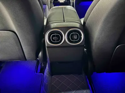 Mercedes-Benz C-Class 2022, 68000 км, за 23137.27 USD - фото 12