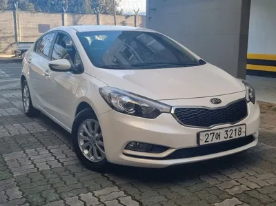 Kia K3 2014, 129010 км, за 2973.51 USD