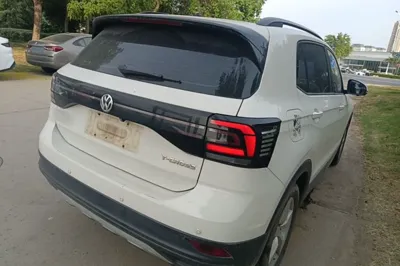Volkswagen T-Cross 2019, 88300 км, за 8557 USD - фото 6