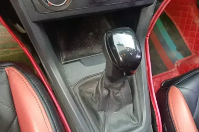 Volkswagen T-Cross 2019, 88300 км, за 8557 USD - фото 16