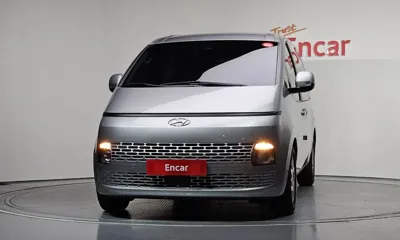 Hyundai Staria 2024, 5347 км, за 18576.87 USD