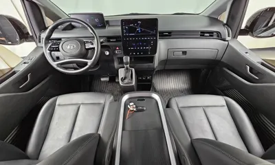 Hyundai Staria 2024, 5347 км, за 18576.87 USD - фото 7
