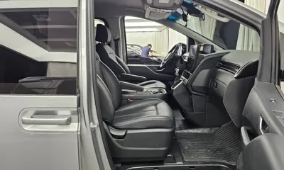 Hyundai Staria 2024, 5347 км, за 18576.87 USD - фото 11