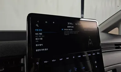 Hyundai Staria 2024, 5347 км, за 18576.87 USD - фото 27