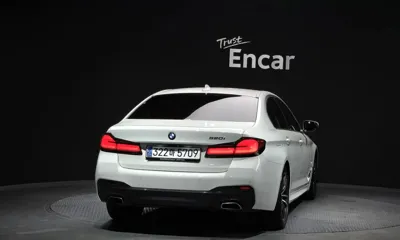 BMW 5-Series 2022, 70963 км, за 23059.13 USD