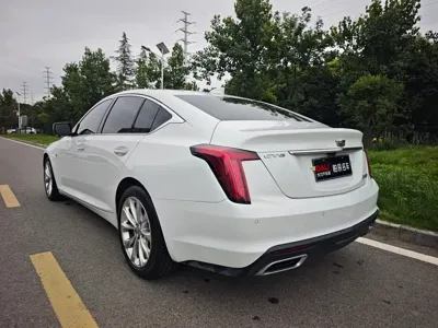 Cadillac CT5 2021, 71000 км, за 16767.58 USD