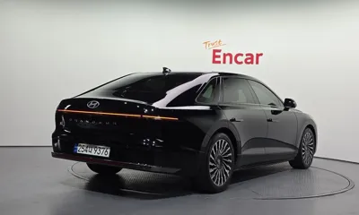 Hyundai Grandeur 2023, 70190 км, за 20101.5 USD