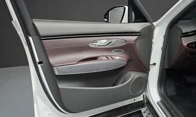 Genesis GV70 2021, 55584 км, за 25330.46 USD - фото 24