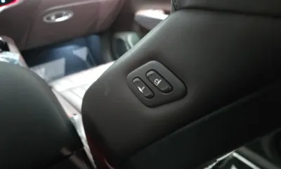 Genesis GV70 2021, 55584 км, за 25330.46 USD - фото 36