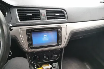 Volkswagen Lavida 2015, 101300 км, за 5746 USD - фото 12