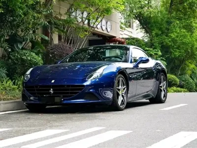 Ferrari California T · 2015 год