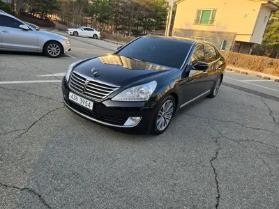 Hyundai Equus 2014, 195000 км, за 4225.44 USD