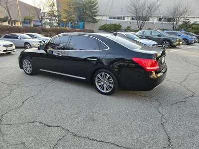 Hyundai Equus 2014, 195000 км, за 4225.44 USD