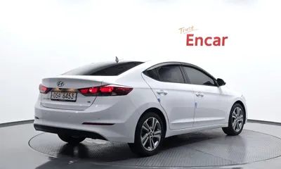 Hyundai Avante 2018, 100758 км, за 5525.58 USD