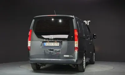 Hyundai Staria 2023, 81909 км, за 14873.09 USD