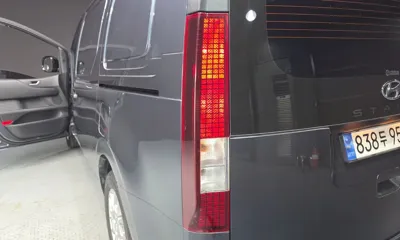 Hyundai Staria 2023, 81909 км, за 14873.09 USD - фото 23