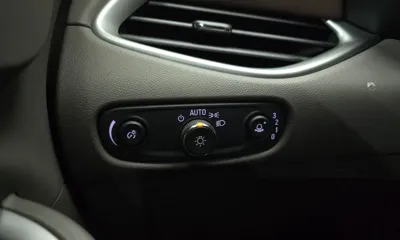 ChevroletGMDaewoo Malibu 2017, 123312 км, за 3711.66 USD - фото 17
