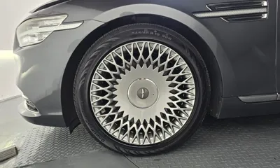 Genesis G90 2019, 119154 км, за 20021.01 USD