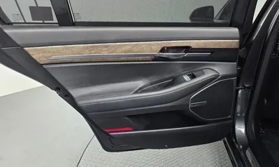 Genesis G90 2019, 119154 км, за 20021.01 USD - фото 25