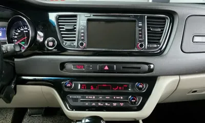 Kia Canival 2016, 126900 км, за 5779.1 USD - фото 18