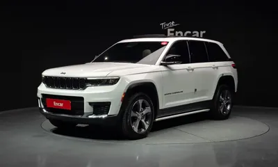 Jeep Cherokee · 2023 год