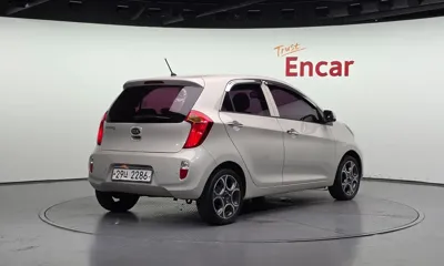 Kia Morning 2013, 119268 км, за 2560.06 USD
