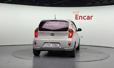 Kia Morning 2013, 119268 км, за 2560.06 USD