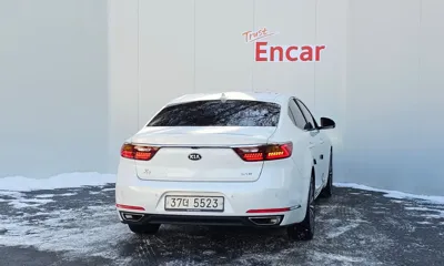 Kia K7 2017, 184396 км, за 5483.98 USD