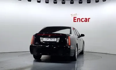 Cadillac STS 2011, 152638 км, за 2730.29 USD