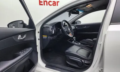 Kia K3 2019, 71267 км, за 7228.36 USD - фото 10
