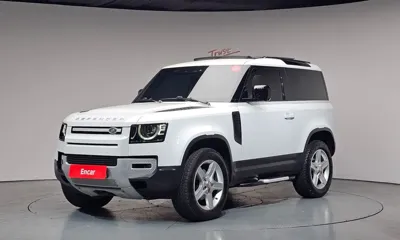 Land Rover Defender · 2022 год