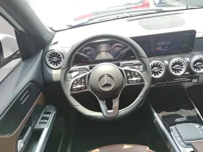 Mercedes-Benz GLB 2022, 21500 км, за 21720.71 USD - фото 11
