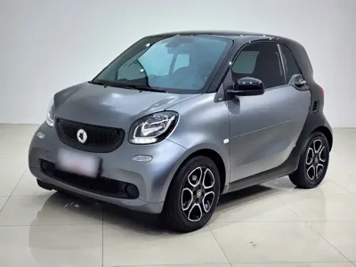 Smart Smart Fortwo 2018, 63900 км, за 9255.26 USD