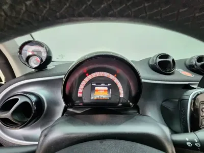 Smart Smart Fortwo 2018, 63900 км, за 9255.26 USD - фото 8